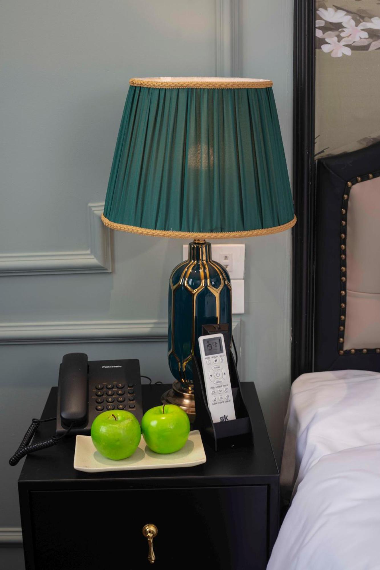 Madelise Palace Hotel & Travel 하노이 외부 사진